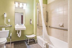 Sleep Inn & Suites Jacksonville near Camp Lejeune