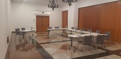 Hotel ILUNION Les Corts Spa