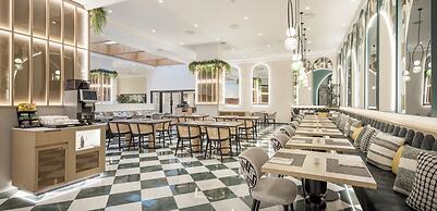 Hotel ILUNION Les Corts Spa