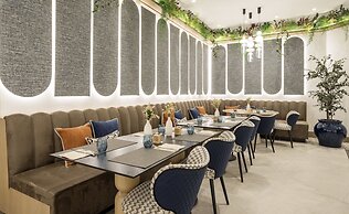 Hotel ILUNION Les Corts Spa