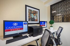 Candlewood Suites Anaheim - Resort Area, an IHG Hotel