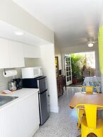 Alexander Palms Court