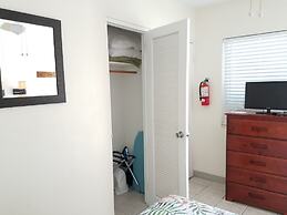 Alexander Palms Court