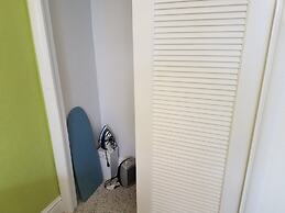 Alexander Palms Court