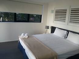 Broadbeach Travel Inn Apartments