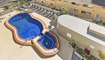 Broadbeach Travel Inn Apartments