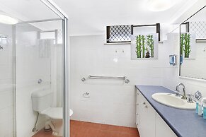 Broadbeach Travel Inn Apartments