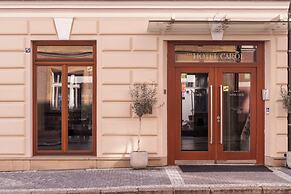 Hotel Carol