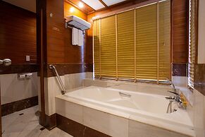 Thavorn Beach Village Resort & Spa Phuket