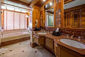 Thavorn Beach Village Resort & Spa Phuket