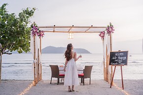 Thavorn Beach Village Resort & Spa Phuket