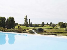 Mercure Toulouse Aeroport Golf de Seilh