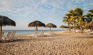 Grand Decameron Panama, A Trademark All Inclusive Resort