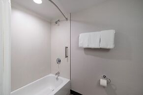 Courtyard by Marriott Providence Lincoln