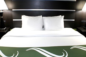 Quality Inn & Suites Bedford West