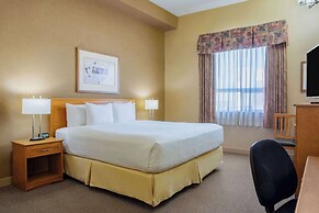 Days Inn & Suites by Wyndham West Edmonton