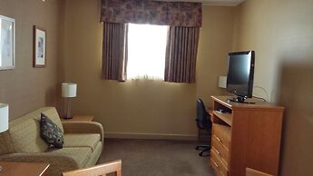 Days Inn & Suites by Wyndham West Edmonton