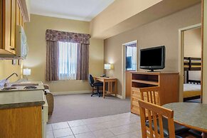 Days Inn & Suites by Wyndham West Edmonton