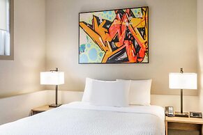 Days Inn & Suites by Wyndham West Edmonton