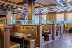 Days Inn & Suites by Wyndham West Edmonton