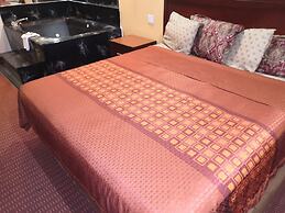 Scottish Inn & Suites