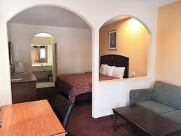 Scottish Inn & Suites