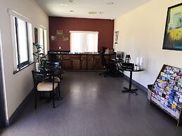 Scottish Inn & Suites