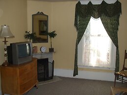 Hotel Léger Restaurant & Saloon