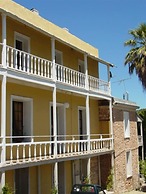 Hotel Léger Restaurant & Saloon