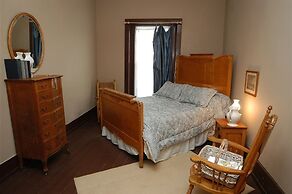 Hotel Léger Restaurant & Saloon