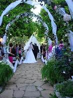 Hotel Léger Restaurant & Saloon