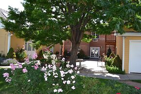 Heritage Inn