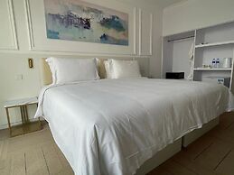 Magnificent International Hotel