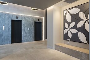 Paradise Centre Apartments