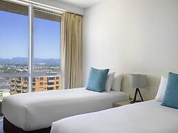 Paradise Centre Apartments