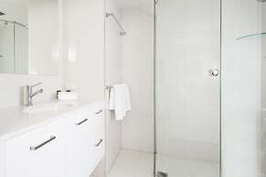 Paradise Centre Apartments