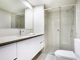 Paradise Centre Apartments