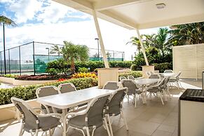 Paradise Centre Apartments