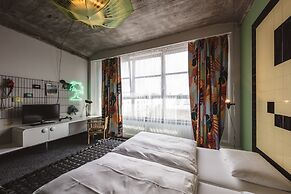 Superbude Altona Paradise