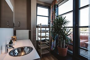 Superbude Altona Paradise