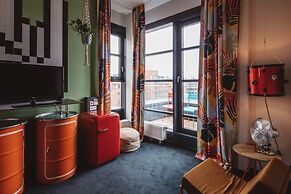 Superbude Altona Paradise