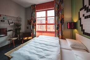 Superbude Altona Paradise