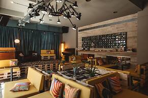 Superbude Altona Paradise