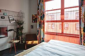 Superbude Altona Paradise