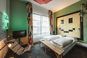 Superbude Altona Paradise