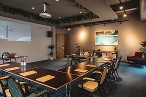 Superbude Altona Paradise