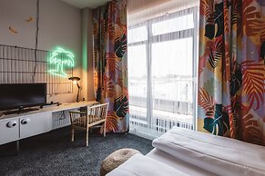 Superbude Altona Paradise