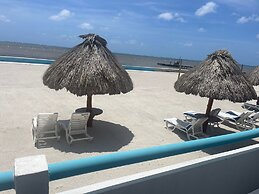 Mata Rocks Resort