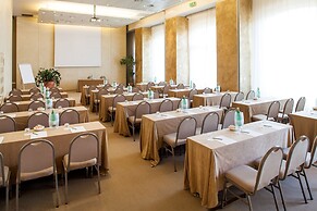 Cosmo Hotel Palace