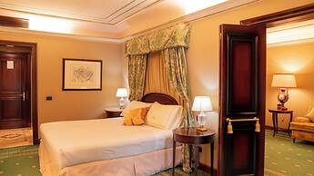 River Château Hotel